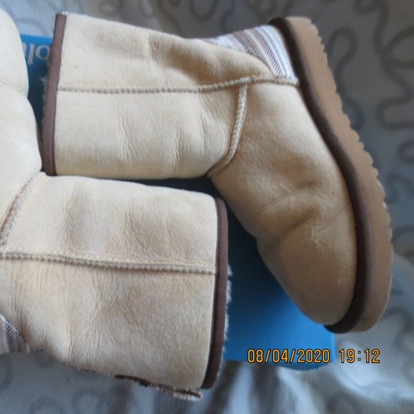 UGG classic short Serape boots - Picture 12 of 12